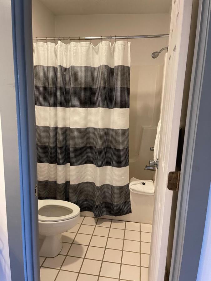 Oakland Long Branch Motel מראה חיצוני תמונה